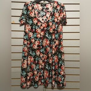 Meritt Large Black Floral Dress With Pockets Short Sleeve‎ Mid Length EUC